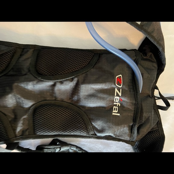 ZEFAL WATER HYDRATION BACKPACK ONLY Outdoot Hiking Camping Activewear Jogging - Picture 6 of 7